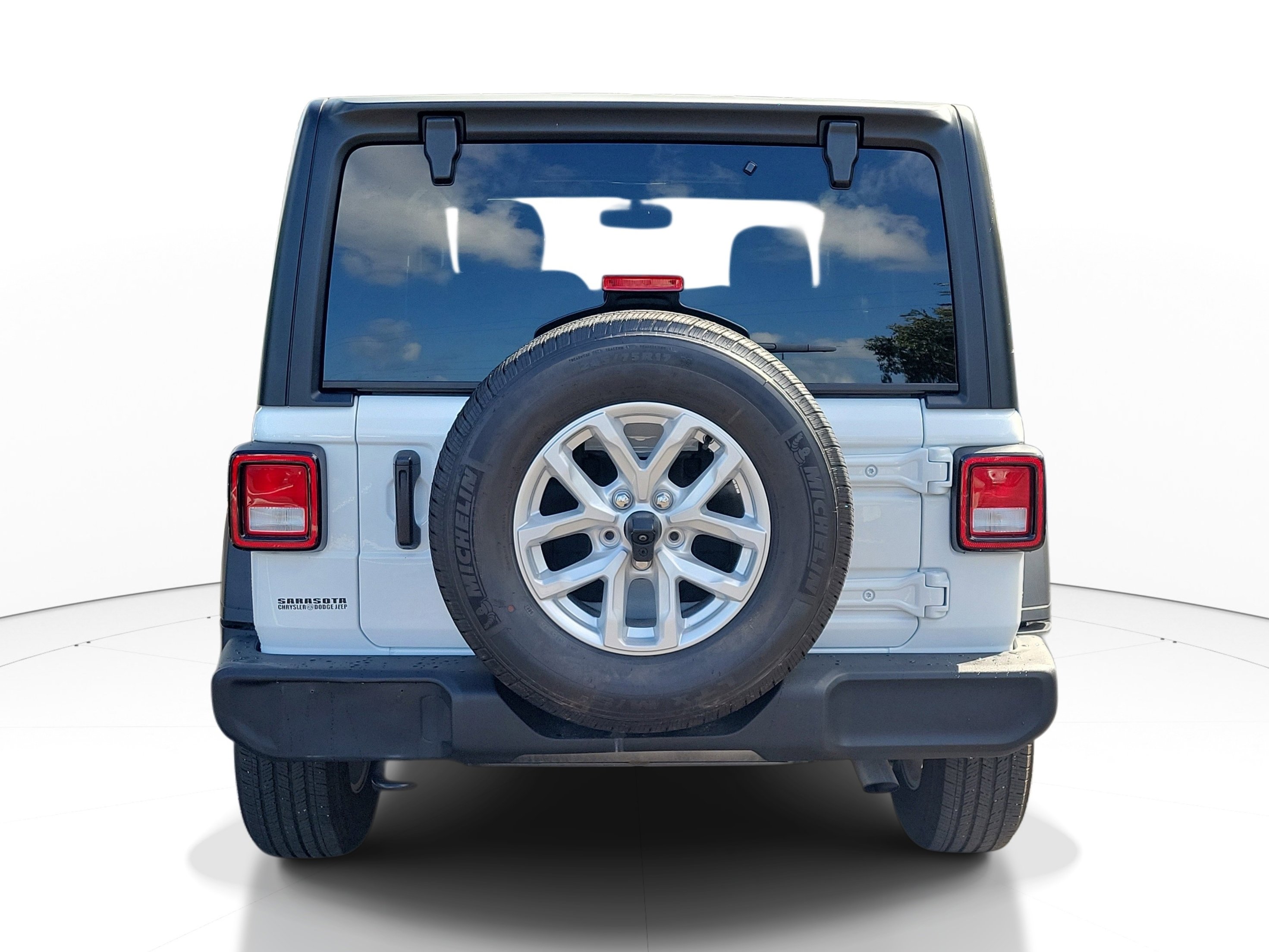Used 2023 Jeep Wrangler Sport AWD/4WD image 5