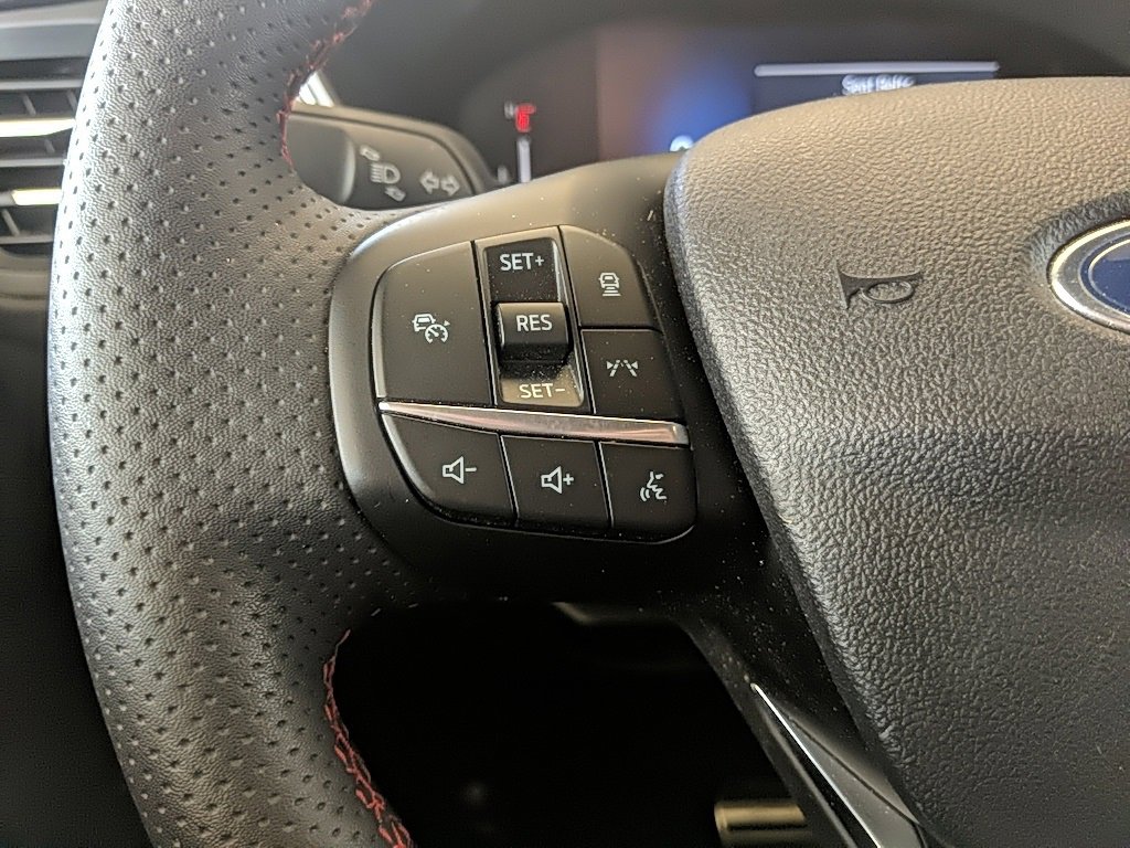 Used 2023 Ford Escape ST-Line w/ Tech Pack #1 image 13