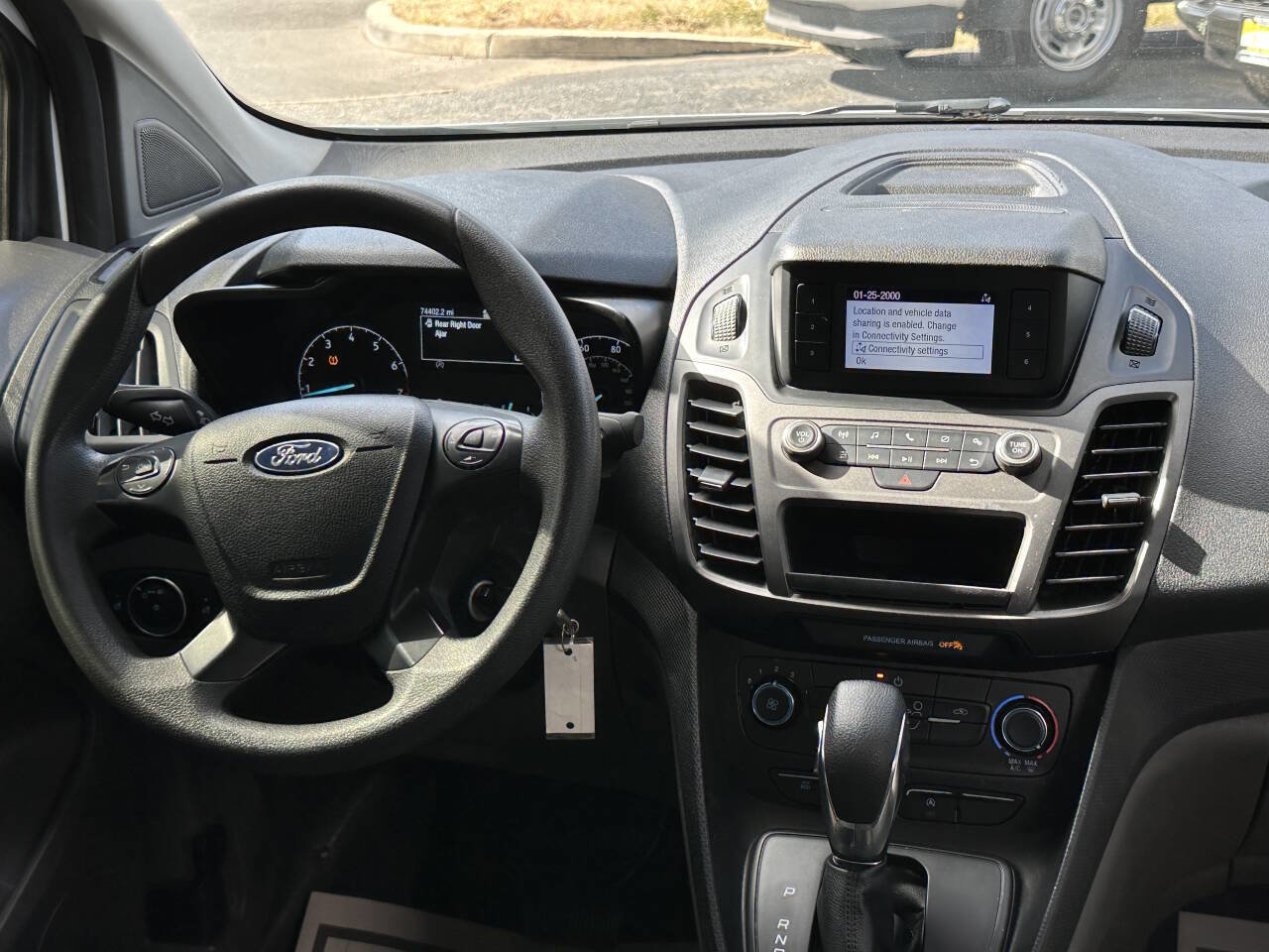 Used 2019 Ford Transit Connect XL image 18