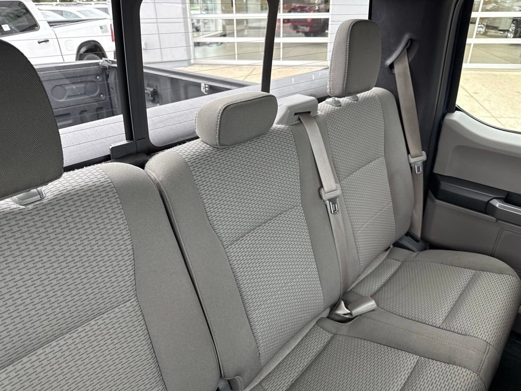 Used 2017 Ford F150 XLT w/ Equipment Group 302A Luxury AWD/4WD image 40