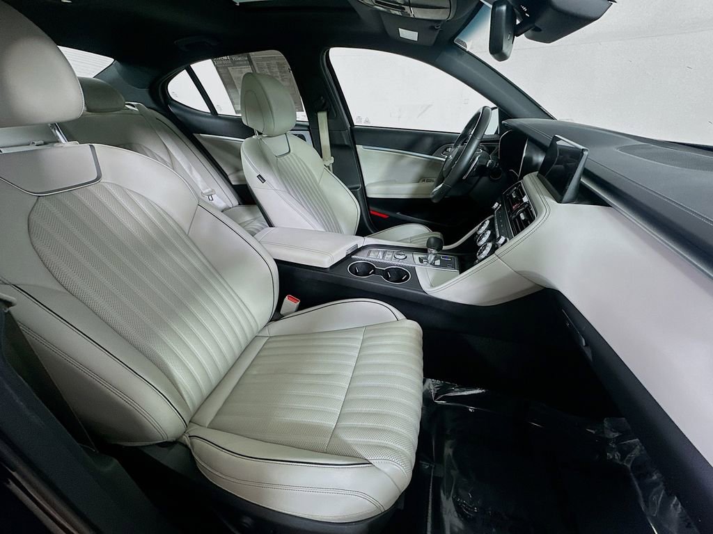 Used 2023 Genesis G70 2.0T w/ Sport Prestige Package image 12