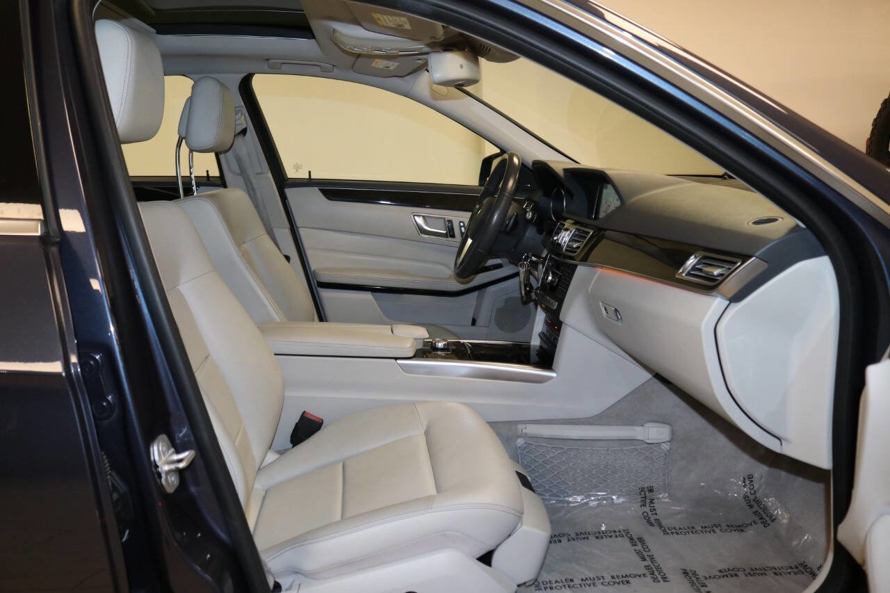 Used 2015 Mercedes-Benz E 350 Sedan image 18
