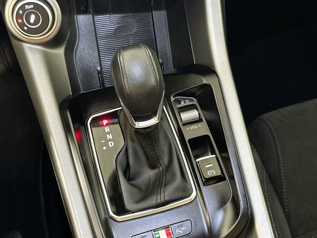 Used 2024 Alfa Romeo Tonale Veloce AWD/4WD image 16