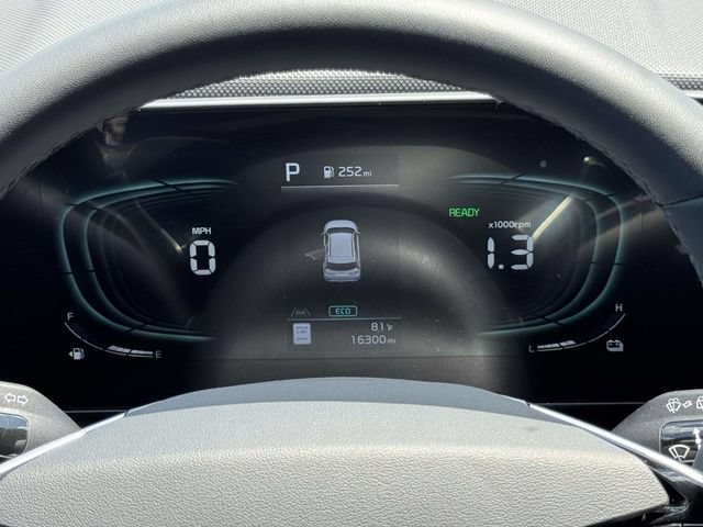 Used 2023 Kia Niro EX FWD image 26
