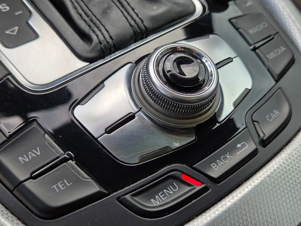 Used 2017 Audi Q5 2.0T Premium Plus w/ Technology Package image 17