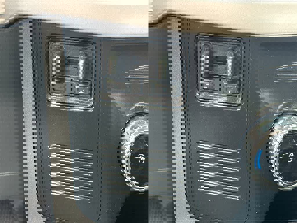 New 2023 Ford F150 Lightning Pro w/ Tow Technology Package image 28