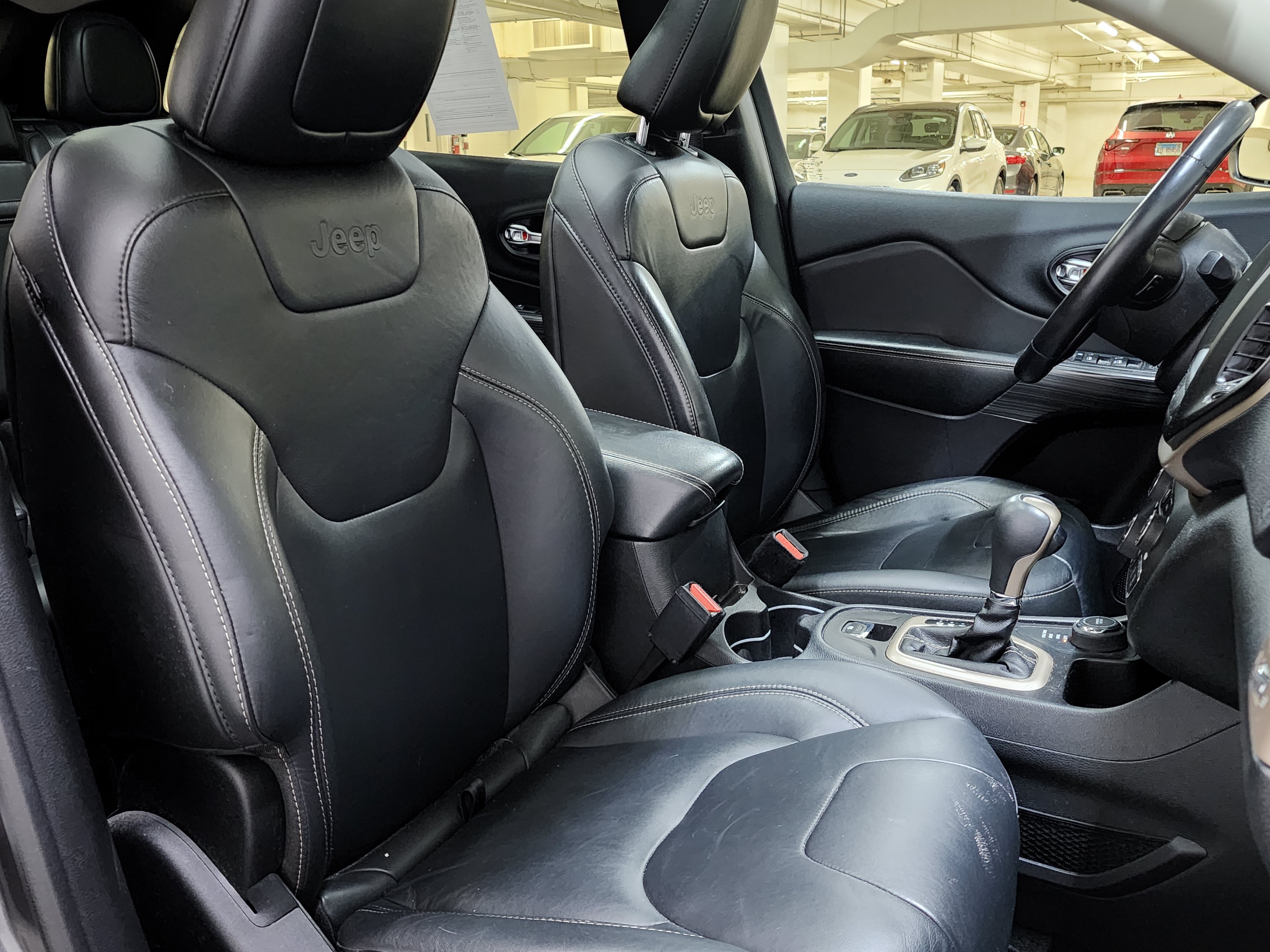 Used 2015 Jeep Cherokee Limited AWD/4WD image 24