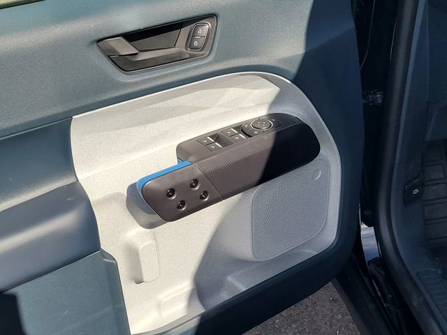 New 2025 Ford Maverick XLT image 8