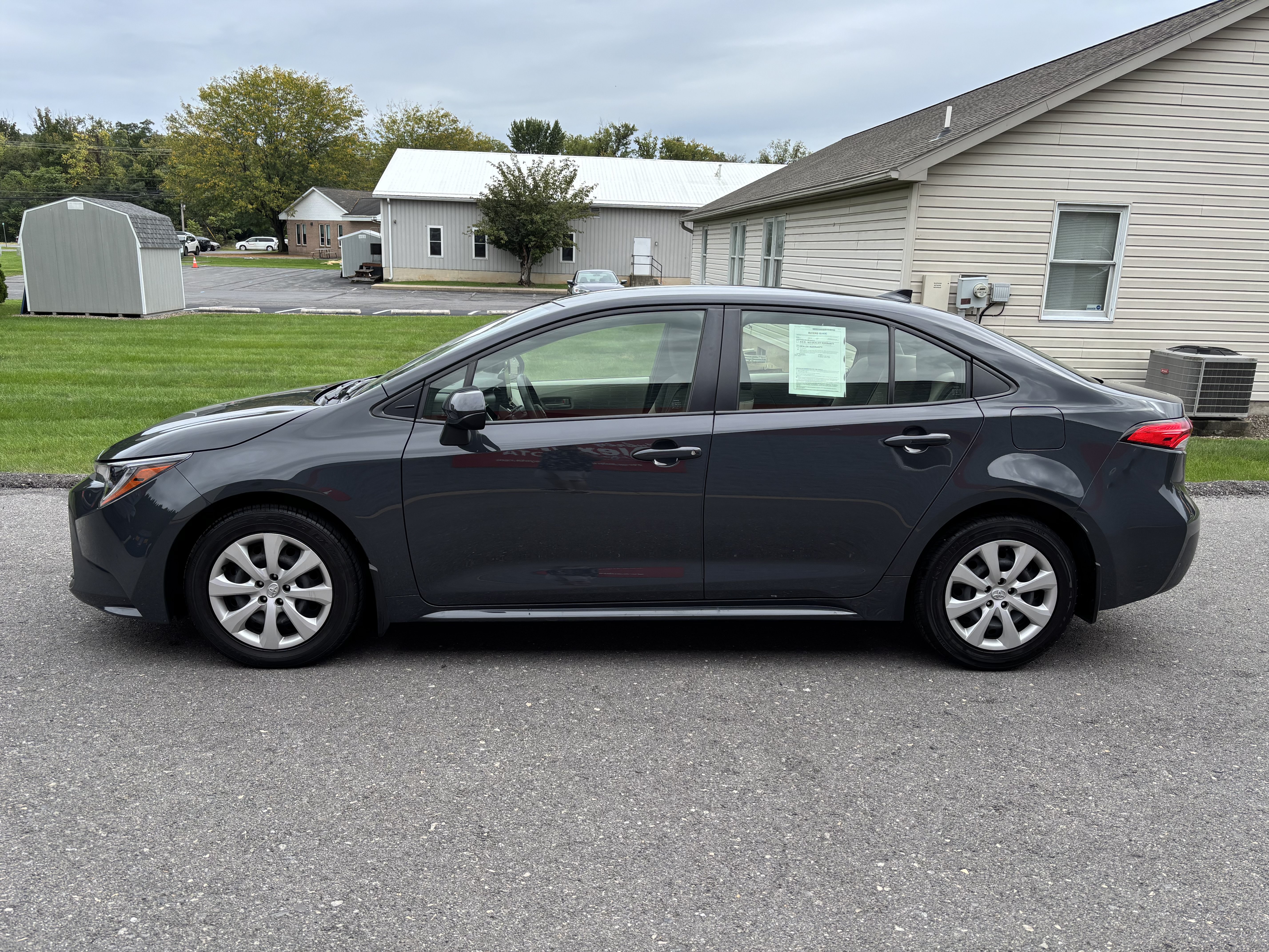 Used 2023 Toyota Corolla LE w/ Carpet Mat Package (TMS) FWD image 7