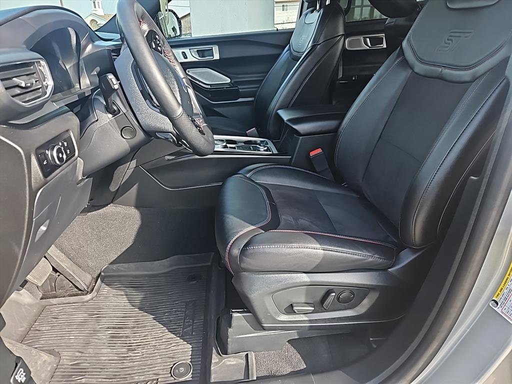 Used 2024 Ford Explorer ST w/ Equipment Group 401A AWD/4WD image 17