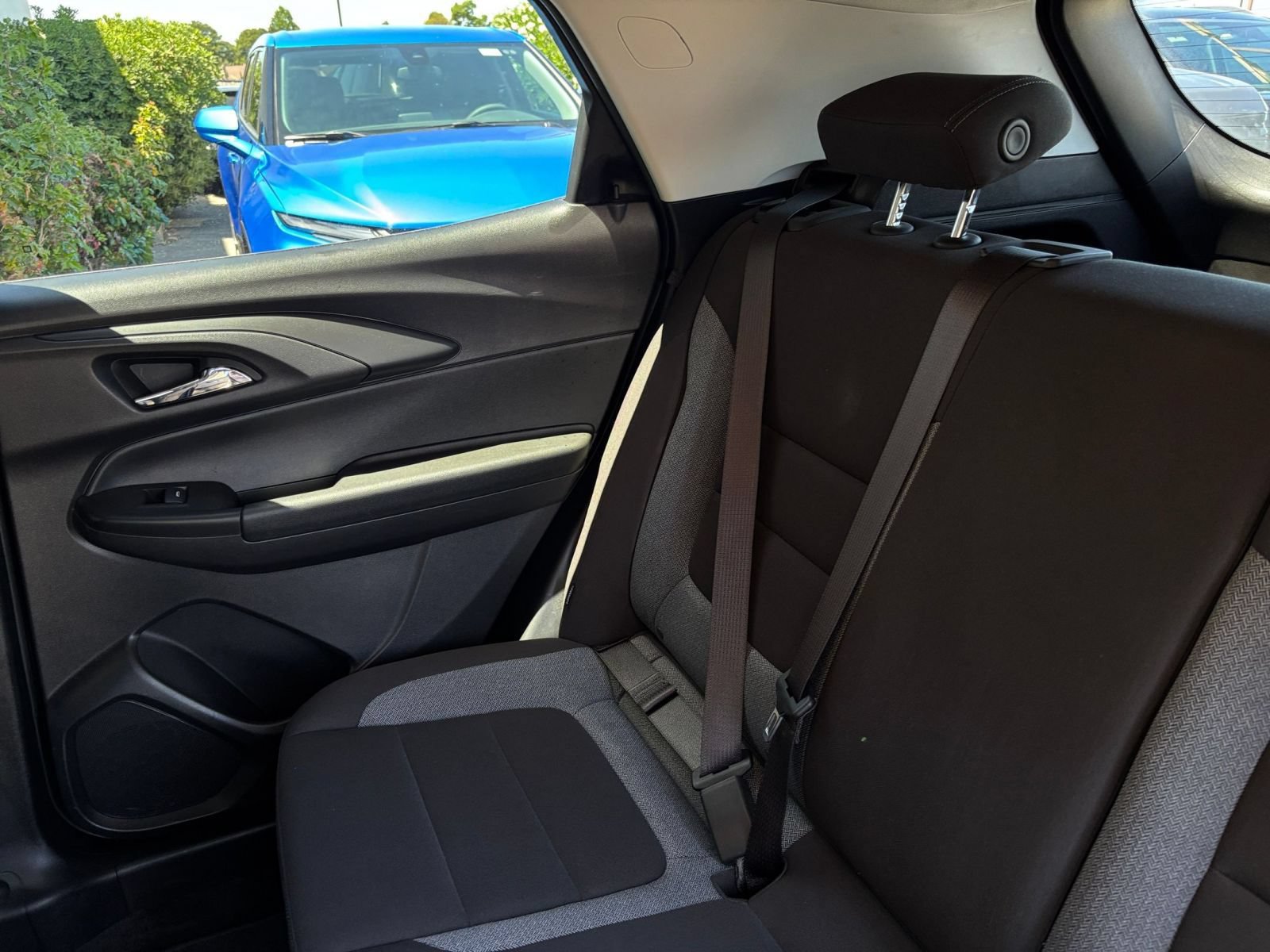 Used 2025 Chevrolet TrailBlazer LT FWD image 38