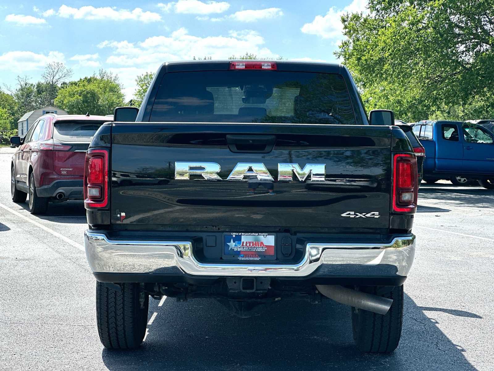 Used 2026 RAM 2500 Tradesman w/ Chrome Appearance Group AWD/4WD image 14