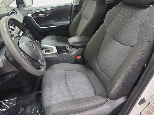 Certified 2025 Toyota RAV4 XLE AWD/4WD image 11