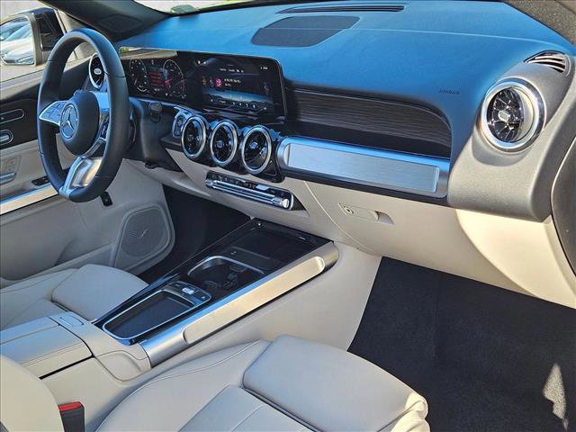 Used 2026 Mercedes-Benz GLB 250 image 20