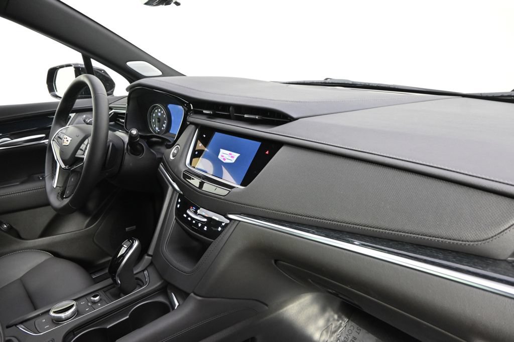 New 2025 Cadillac XT5 Premium Luxury w/ Technology Package AWD/4WD image 15