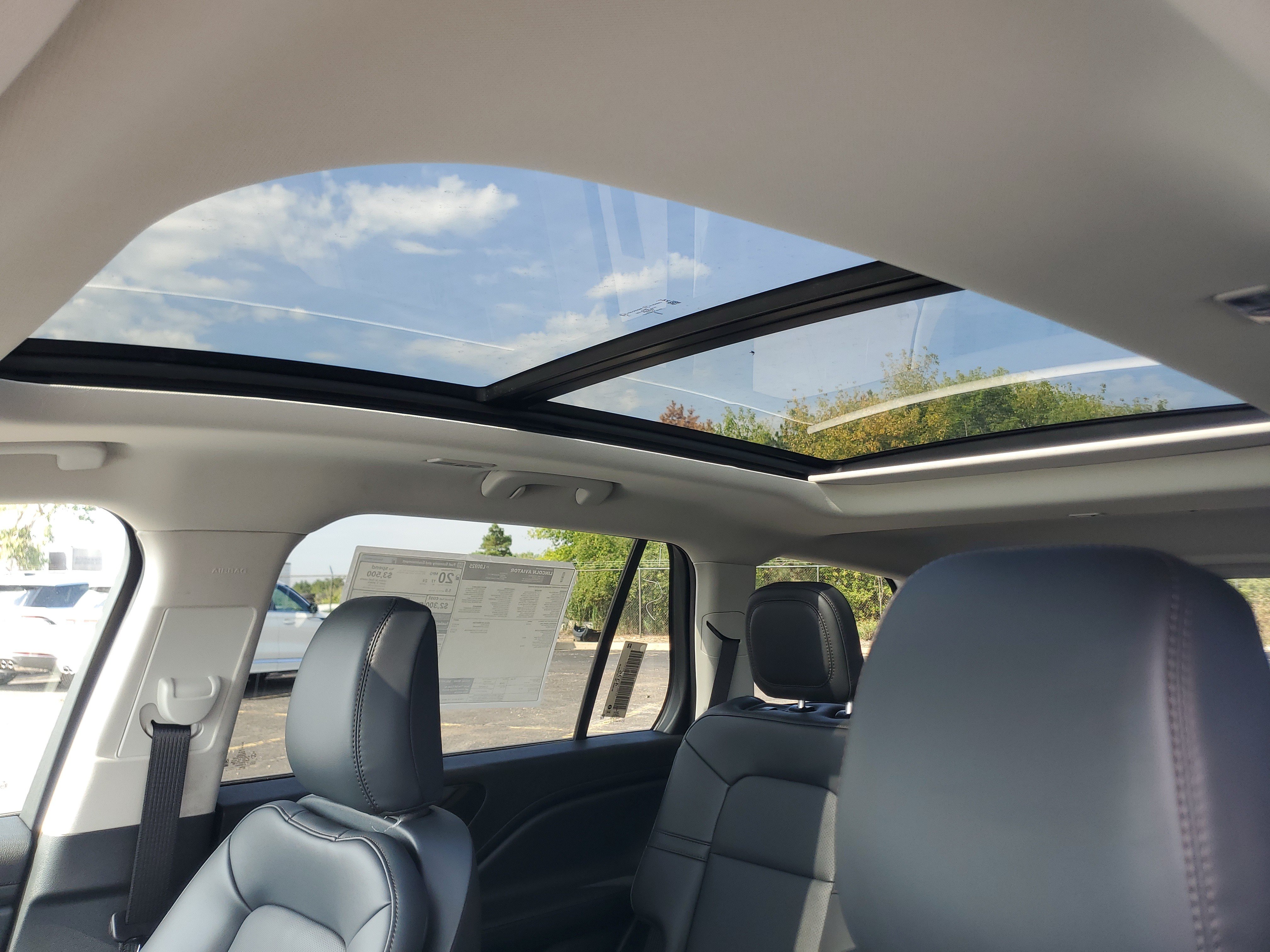New 2027 Lincoln Aviator AWD image 10