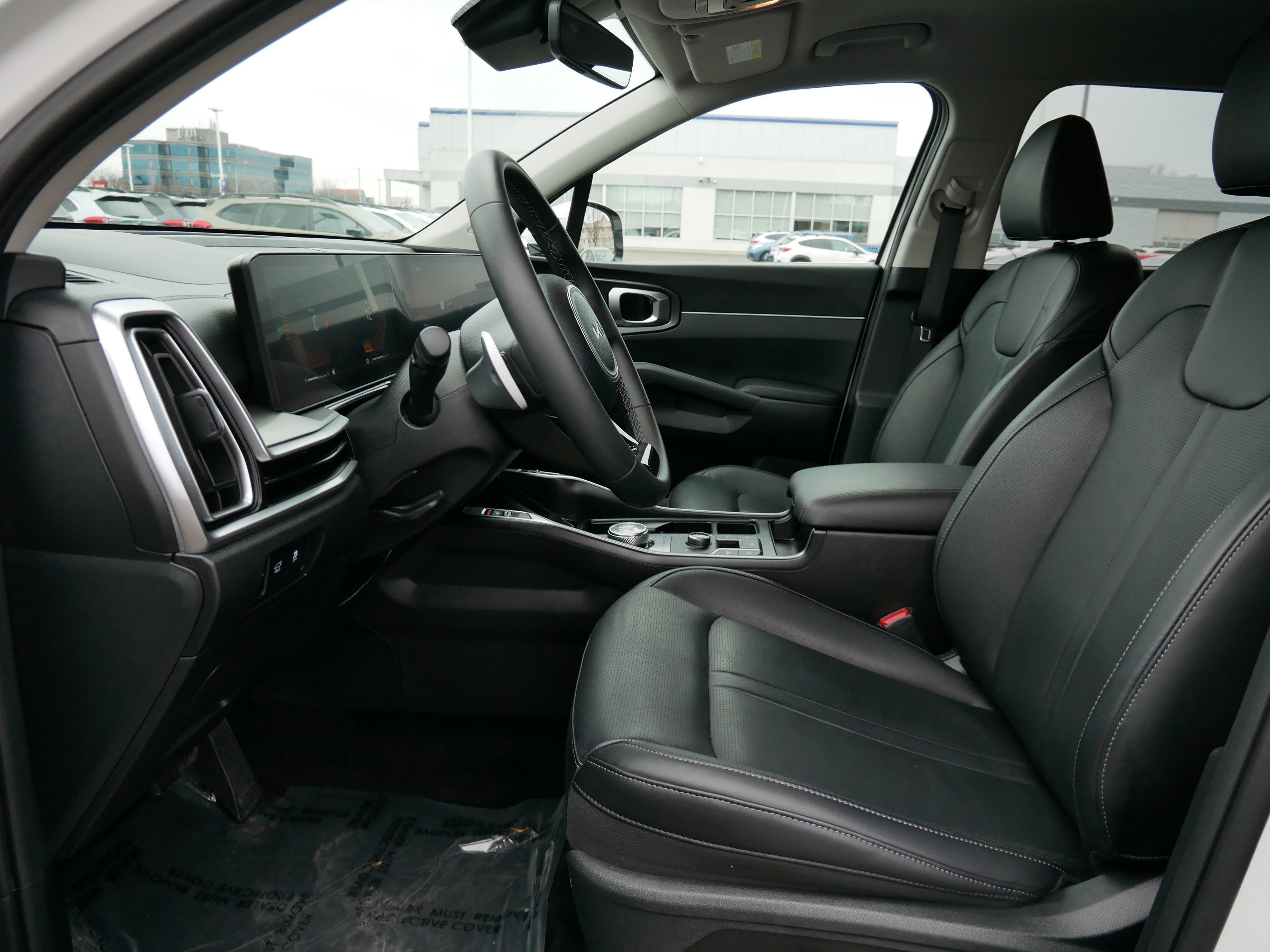 Used 2025 Kia Sorento EX image 32