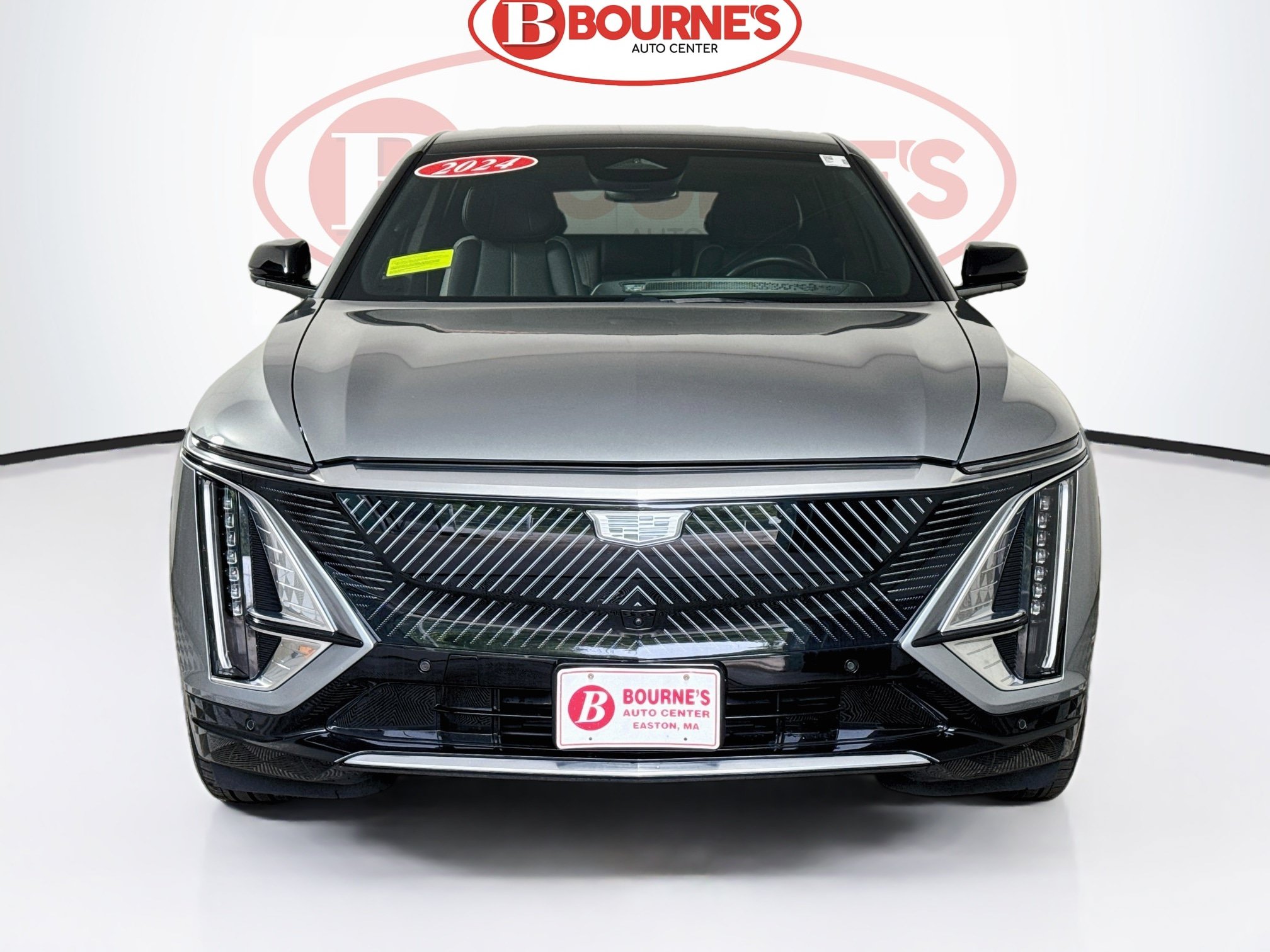 Used 2024 Cadillac Lyriq Tech w/ Driver Assist Package AWD/4WD image 6