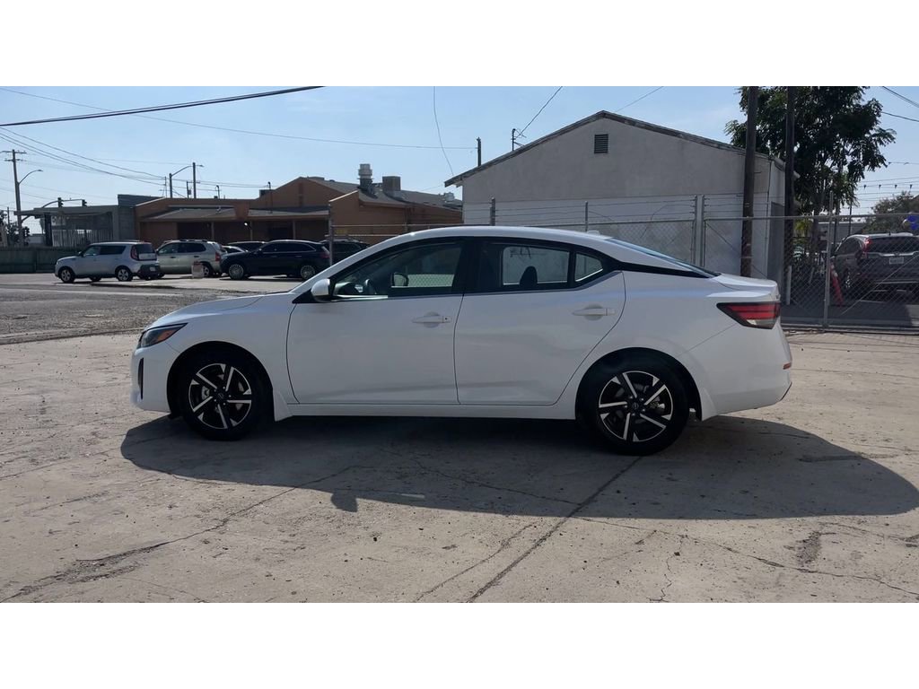 Used 2024 Nissan Sentra SV w/ Trunk Package image 8