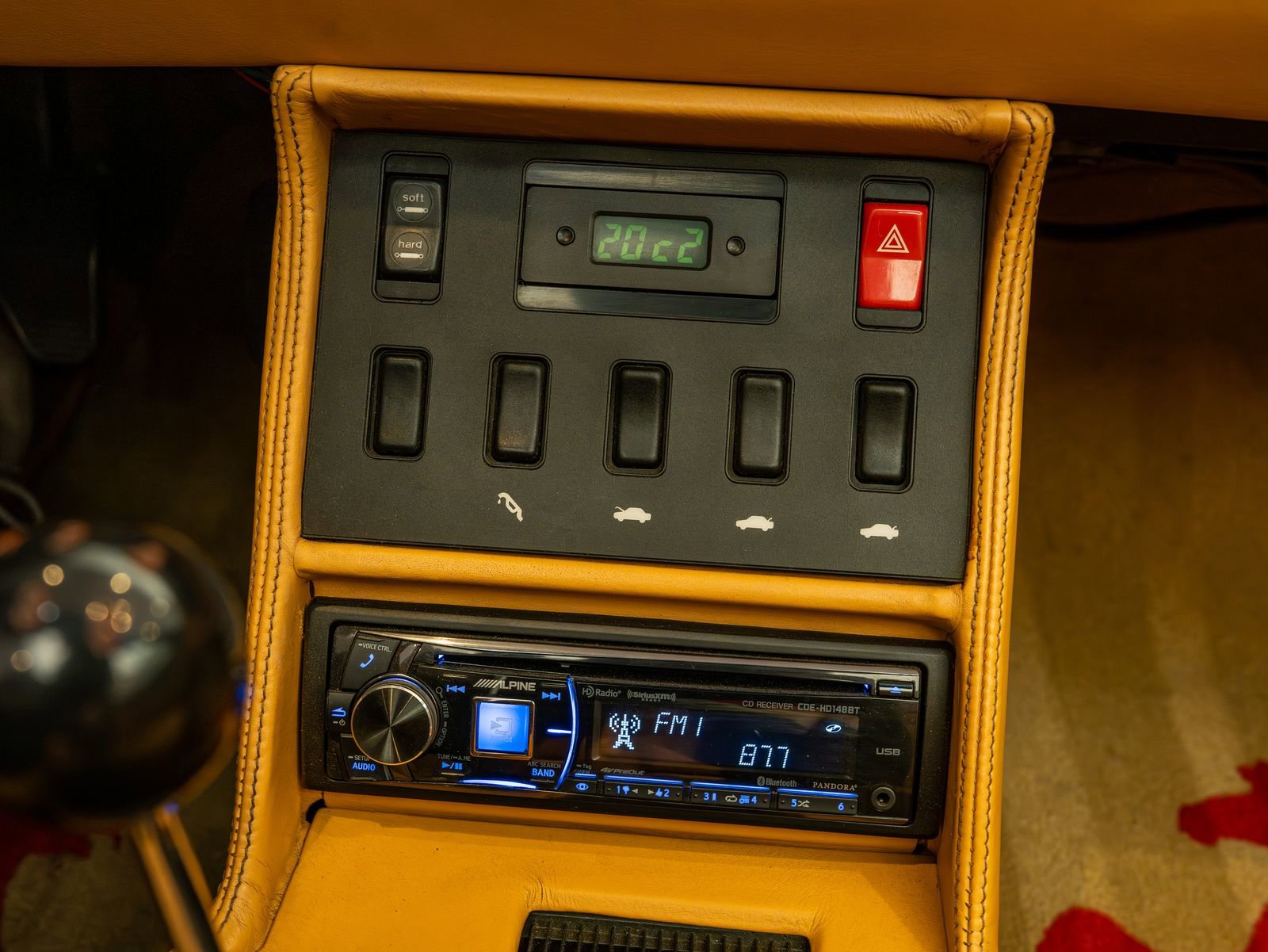 Used 1989 Ferrari Mondial T Cabriolet RWD image 16