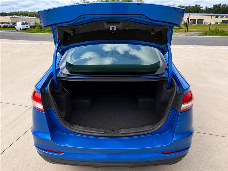 Used 2019 Ford Fusion SE FWD image 10