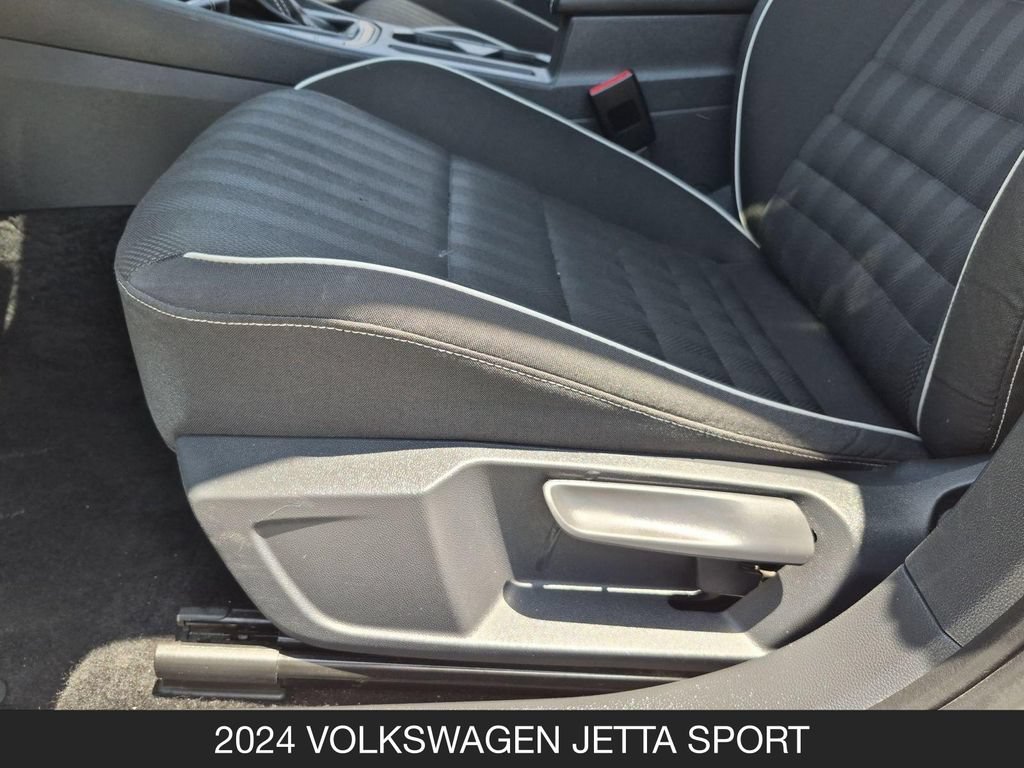 Used 2024 Volkswagen Jetta Sport FWD image 15