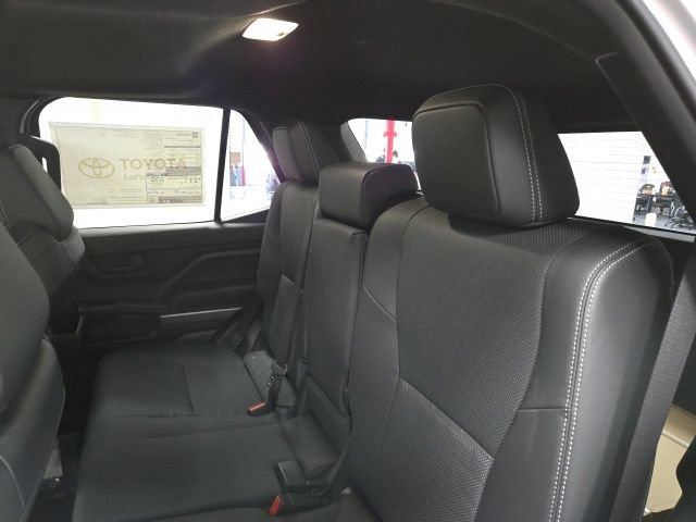 New 2026 Toyota 4Runner TRD Off-Road Premium AWD/4WD image 18