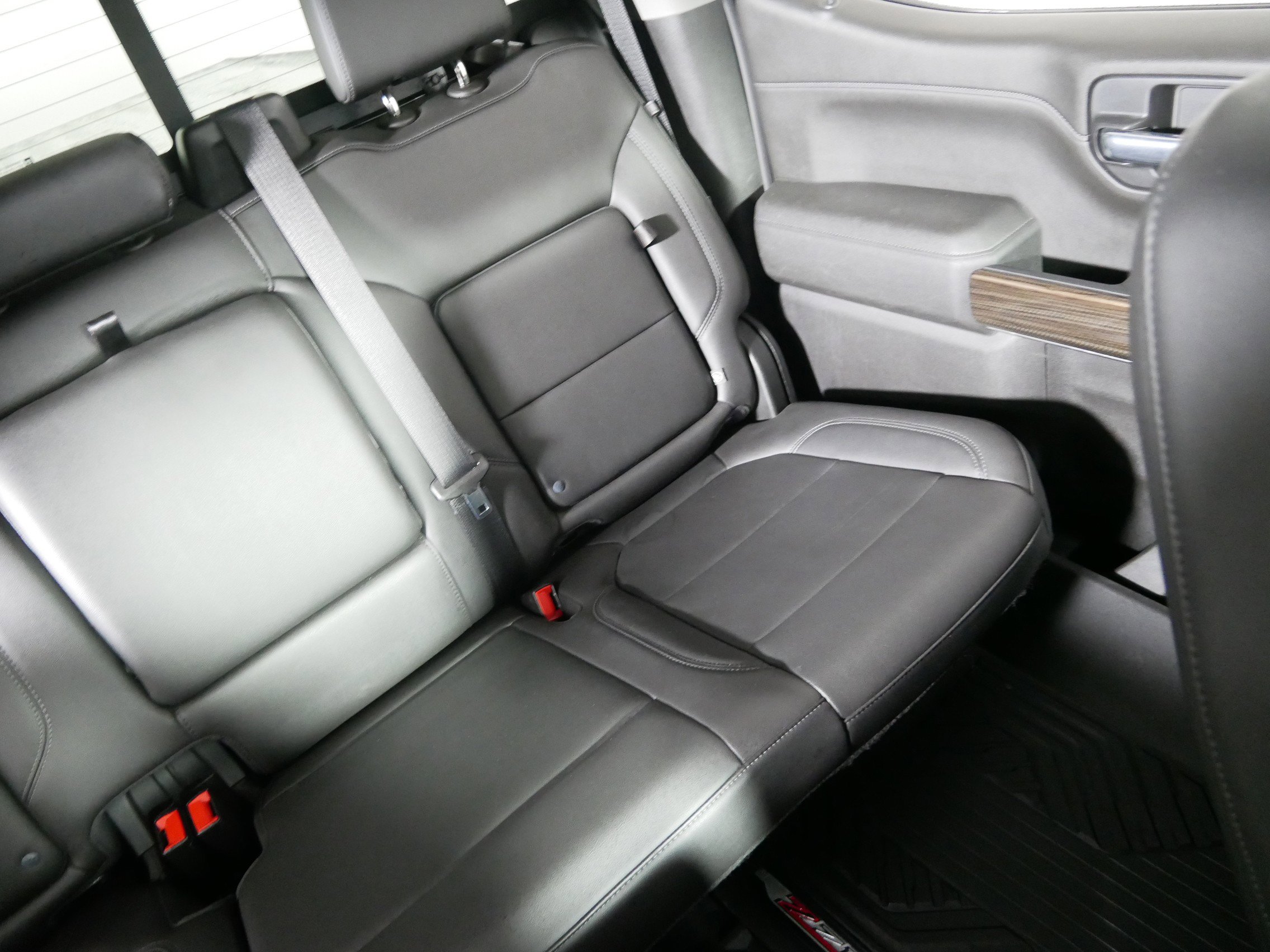 Used 2020 Chevrolet Silverado 1500 RST image 14