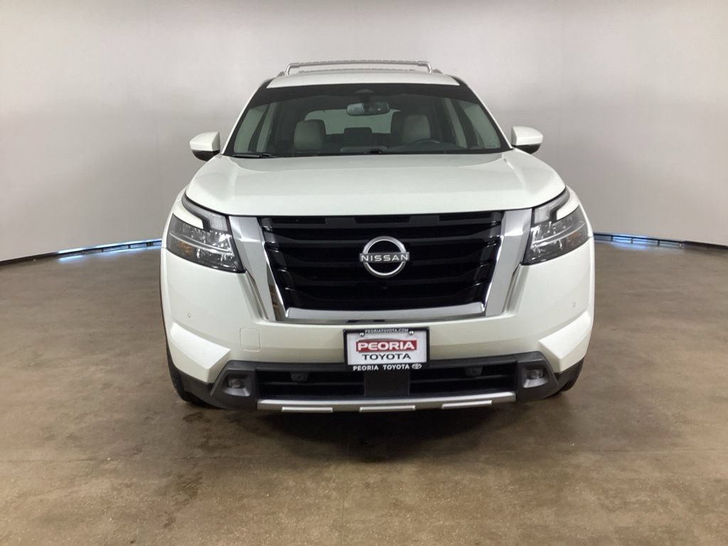 Used 2022 Nissan Pathfinder SL AWD/4WD image 3