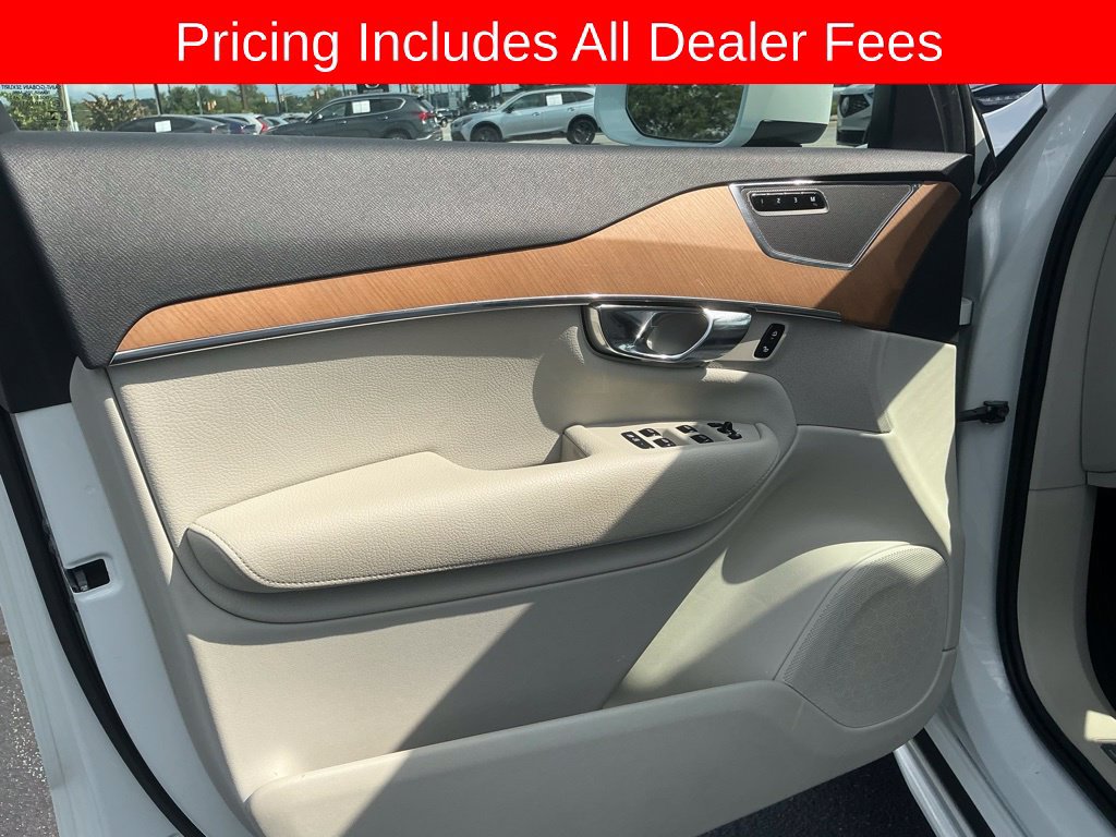 Used 2022 Volvo XC90 T6 Momentum AWD/4WD image 9