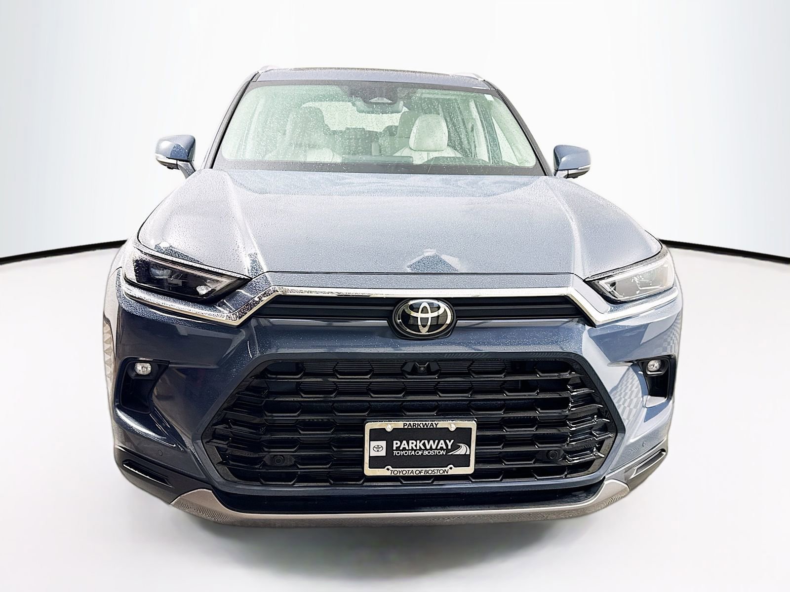 Certified 2025 Toyota Grand Highlander AWD image 2