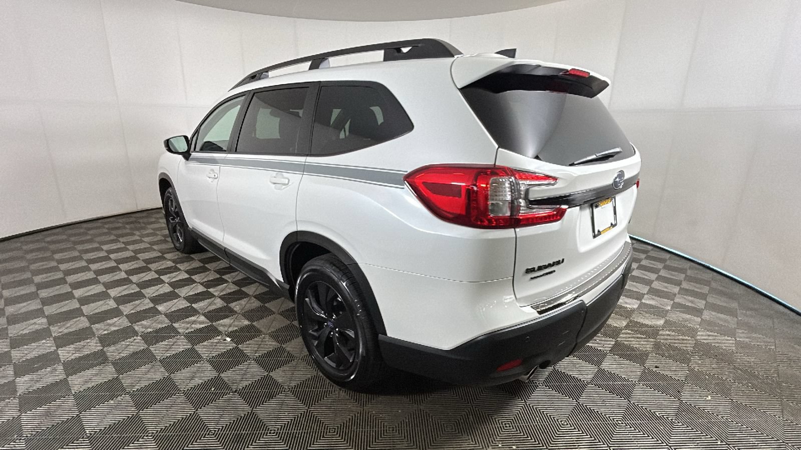 Used 2026 Subaru Ascent Premium AWD/4WD image 5