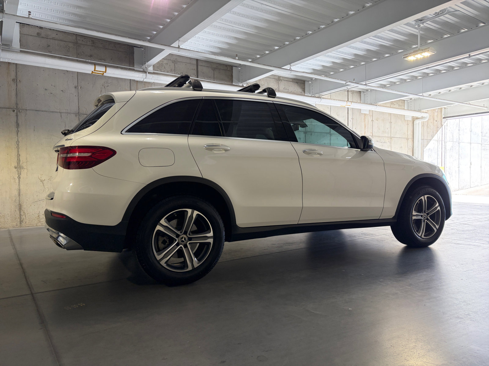 Used 2019 Mercedes-Benz GLC 300 4MATIC image 8