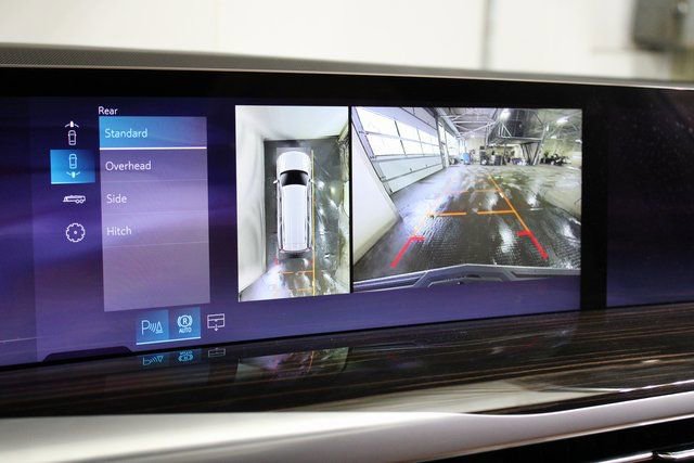 New 2026 Cadillac Escalade ESV Luxury w/ Touring Package image 18