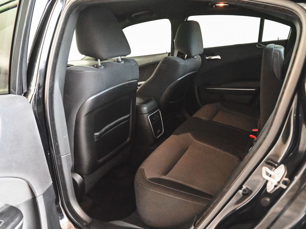 Used 2018 Dodge Charger SXT Plus RWD image 30
