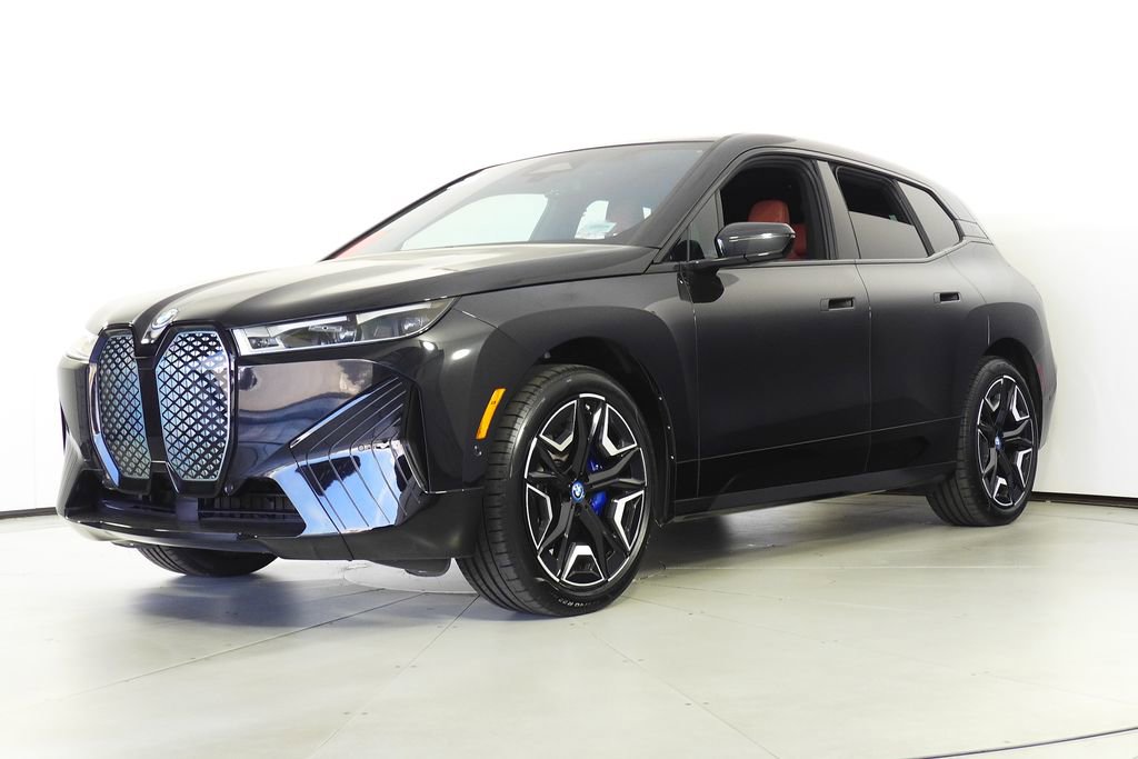 Used 2023 BMW iX xDrive50 w/ Sport Package image 2