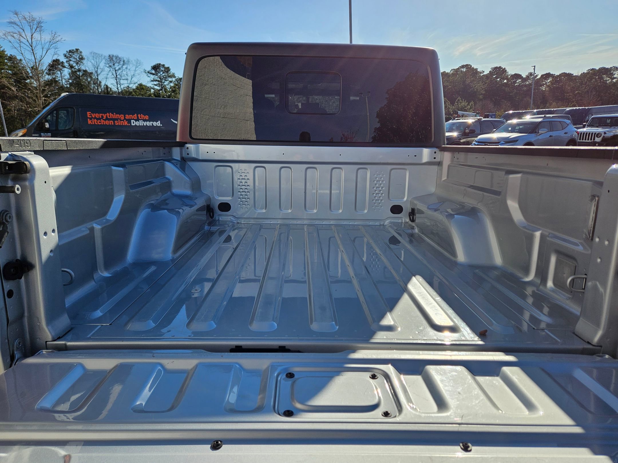 Used 2023 Jeep Gladiator Willys image 30