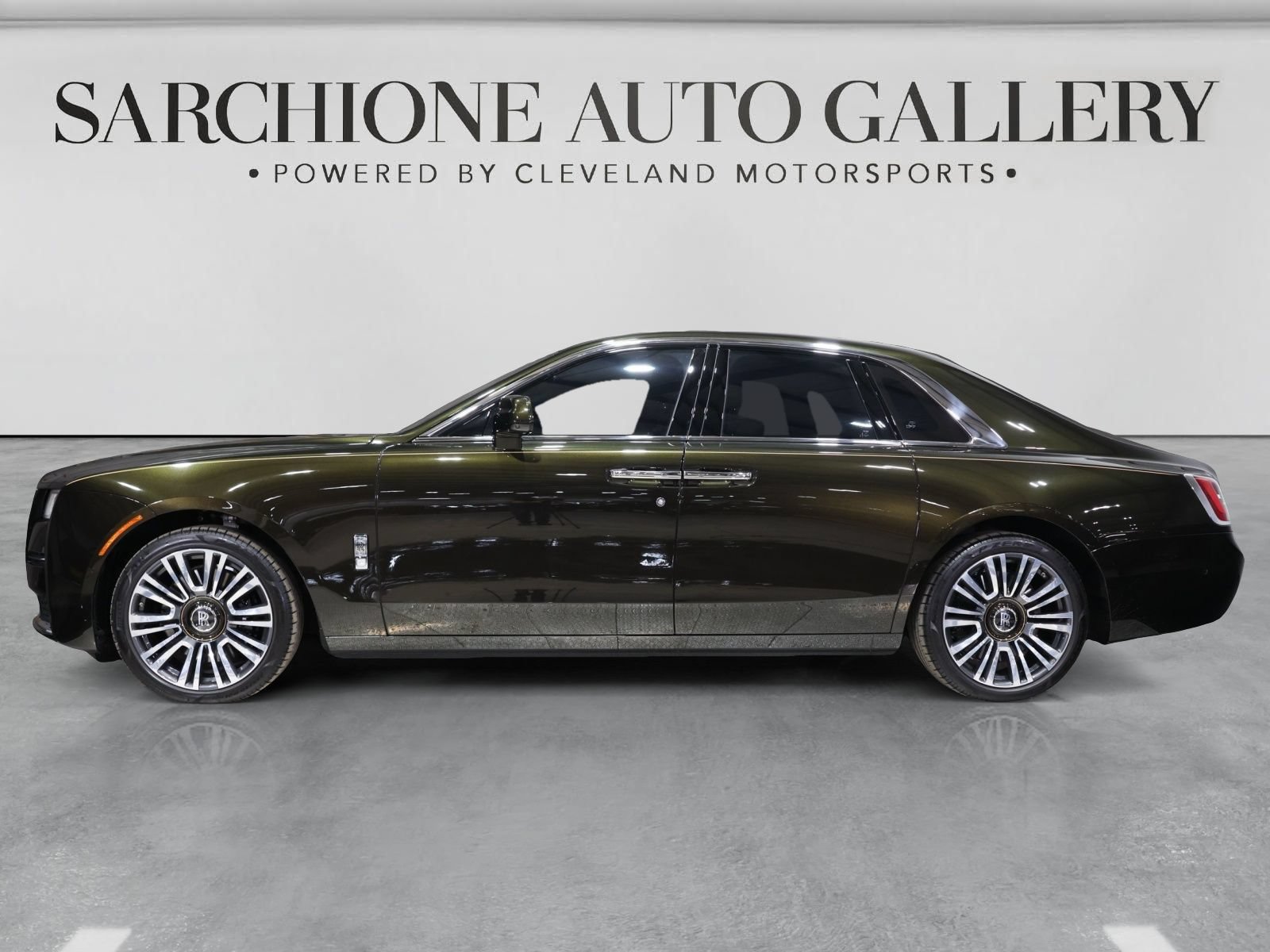 Used 2023 Rolls-Royce Ghost AWD/4WD image 3