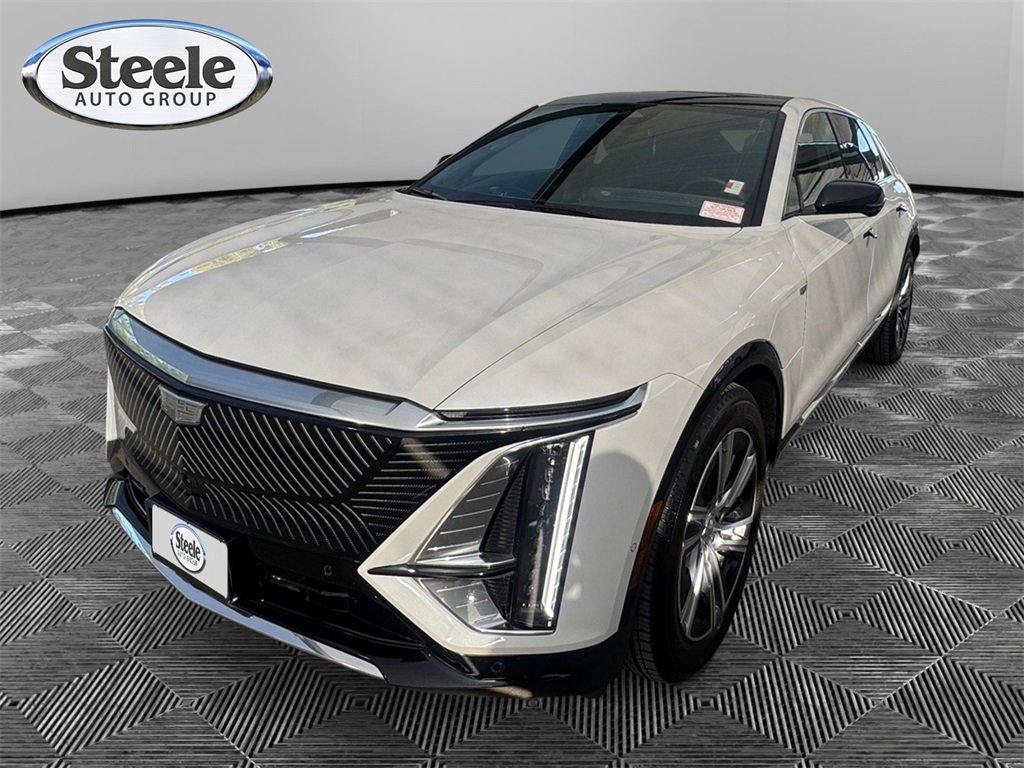Used 2025 Cadillac Lyriq Luxury