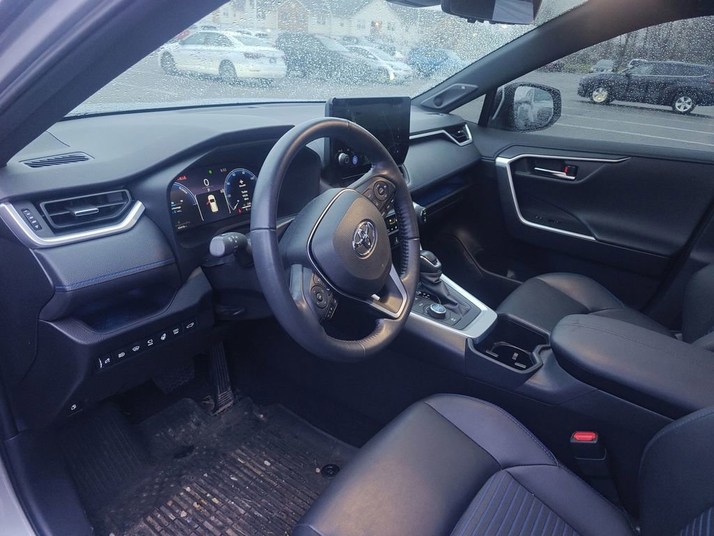 Used 2024 Toyota RAV4 XSE image 8