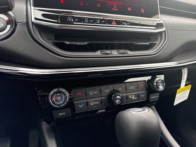 New 2026 Jeep Compass Limited image 27