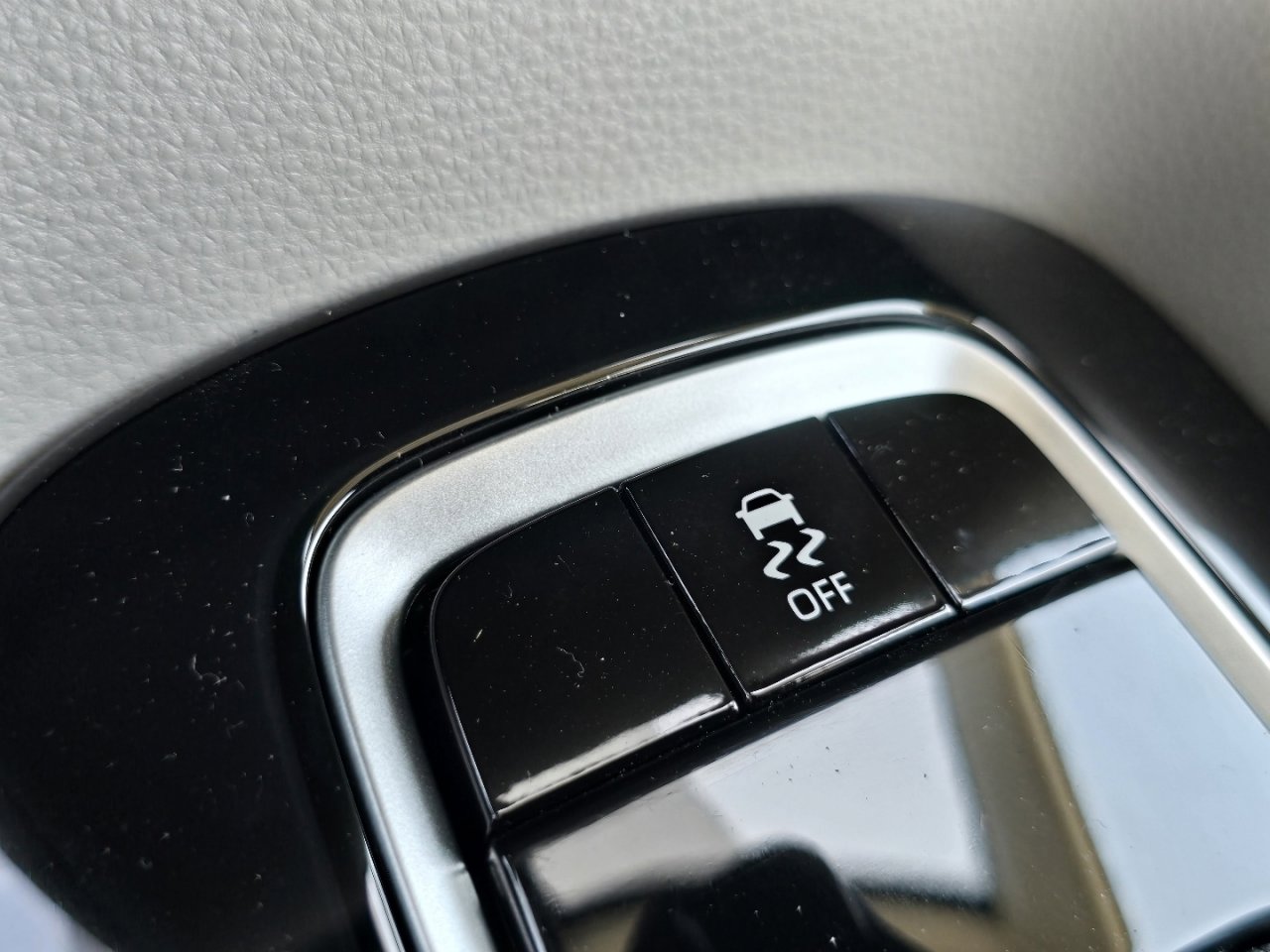 New 2026 Toyota Corolla LE FWD image 28