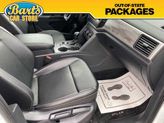 Used 2020 Volkswagen Atlas Cross Sport SE w/ Panoramic Sunroof Package FWD image 15