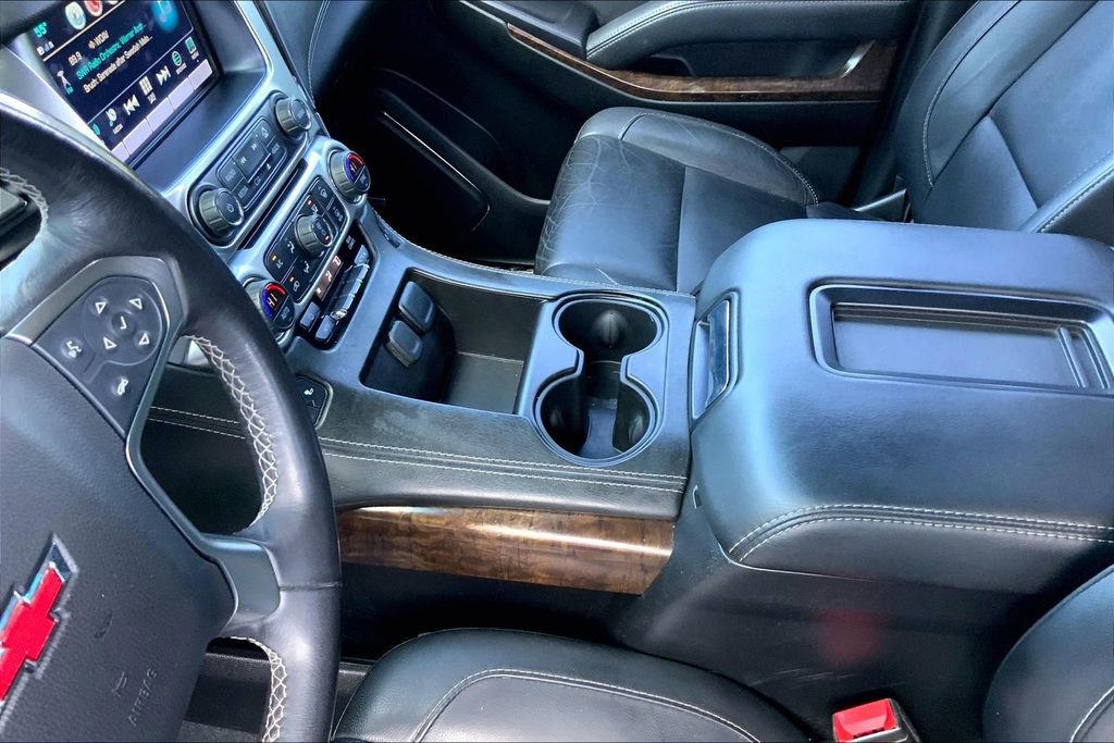 Used 2019 Chevrolet Tahoe LT w/ Z71 Midnight Edition image 13