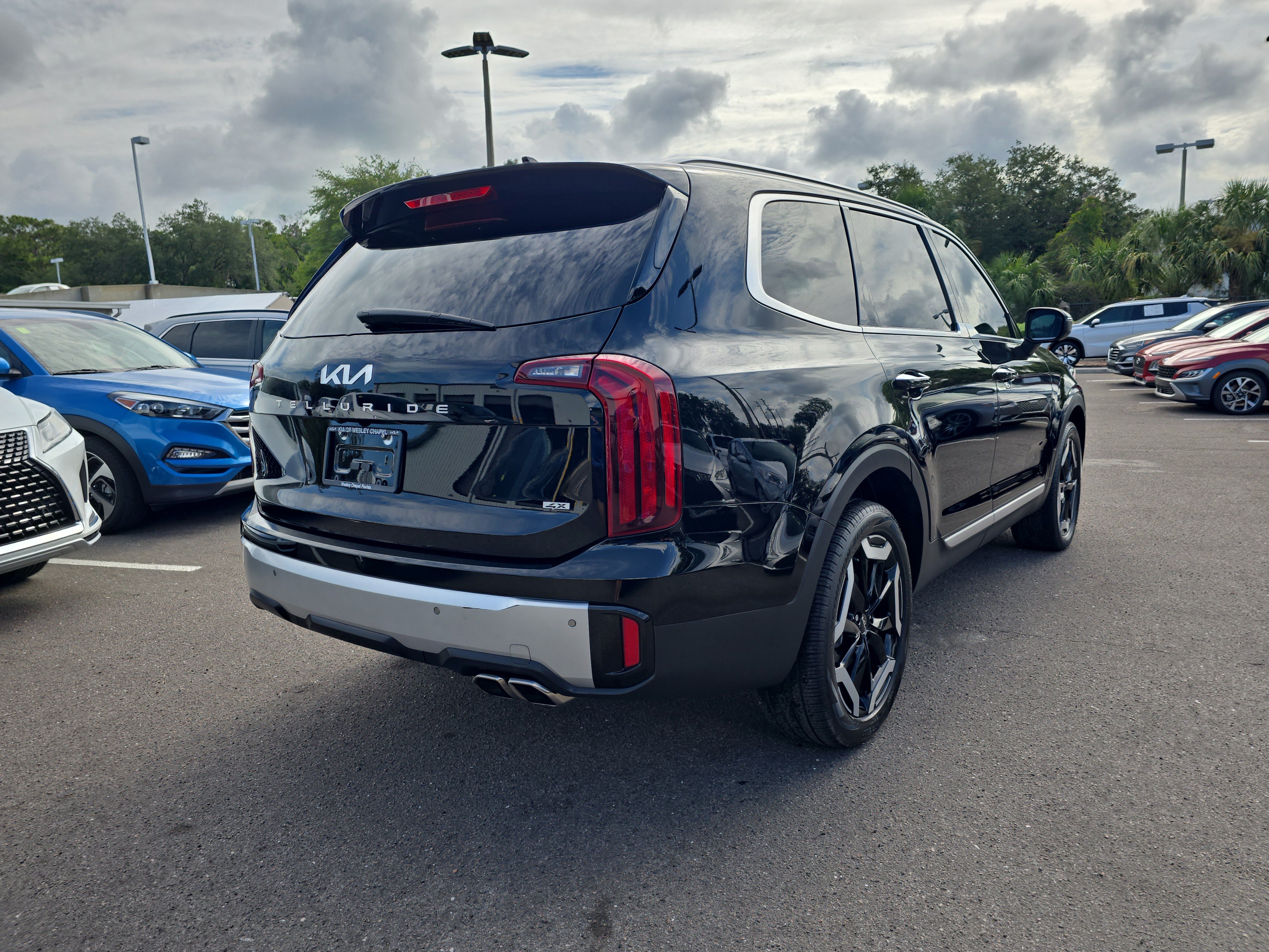 Certified 2024 Kia Telluride S AWD/4WD image 8