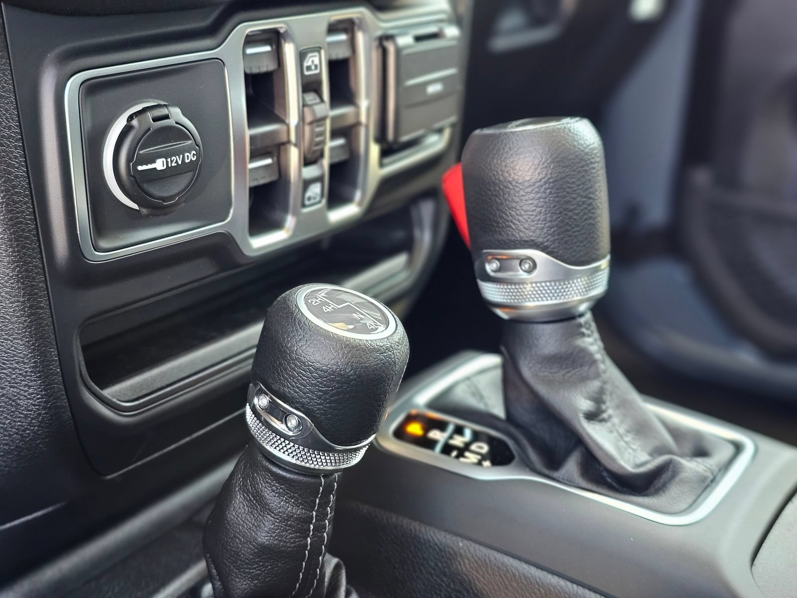 New 2026 Jeep Gladiator Sport AWD/4WD image 15