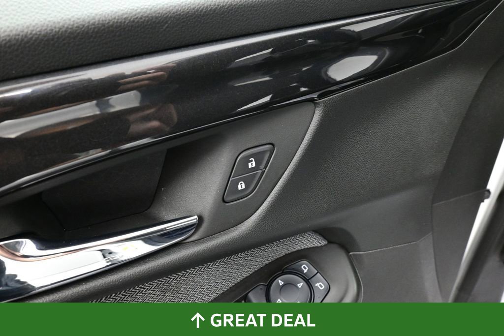 Used 2025 Chevrolet TrailBlazer LT AWD/4WD image 30