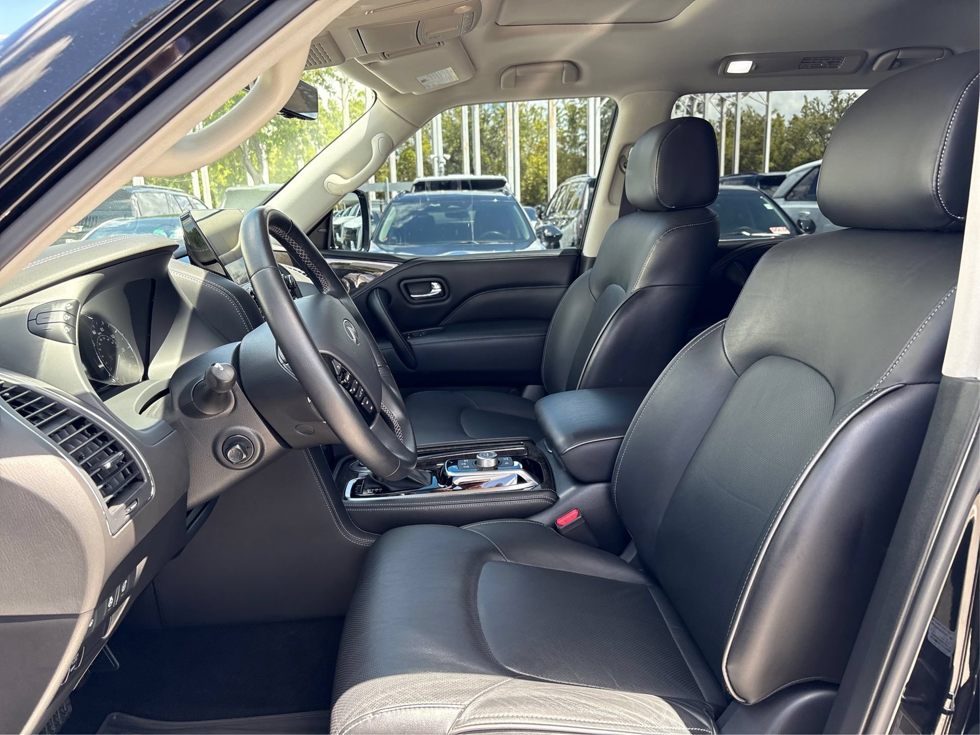 Used 2022 INFINITI QX80 Luxe w/ Cargo Package RWD image 9