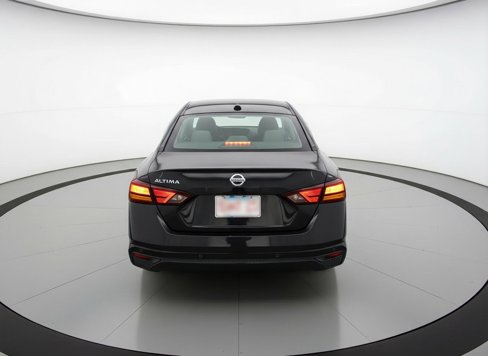 Used 2025 Nissan Altima 2.5 SV image 7
