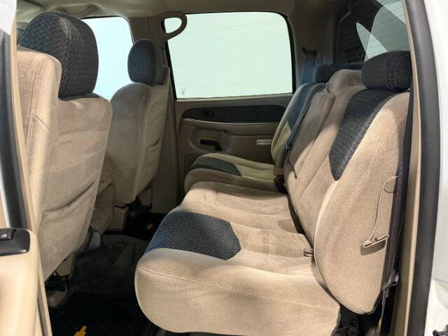 Used 2003 Chevrolet Avalanche 2500 AWD/4WD image 17
